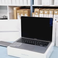 Macbook air M1 13in 8/512 99% 